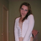 Profil de Azelie, 32 ans, Site de rencontre gratuite à Leuggelbach (Glaris)